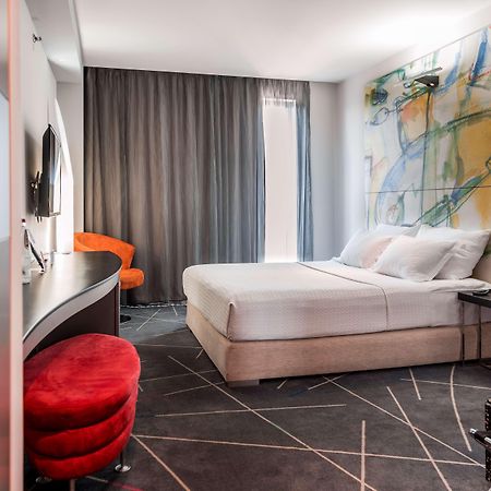 Golden Tulip Zira Belgrade Hotel Buitenkant foto