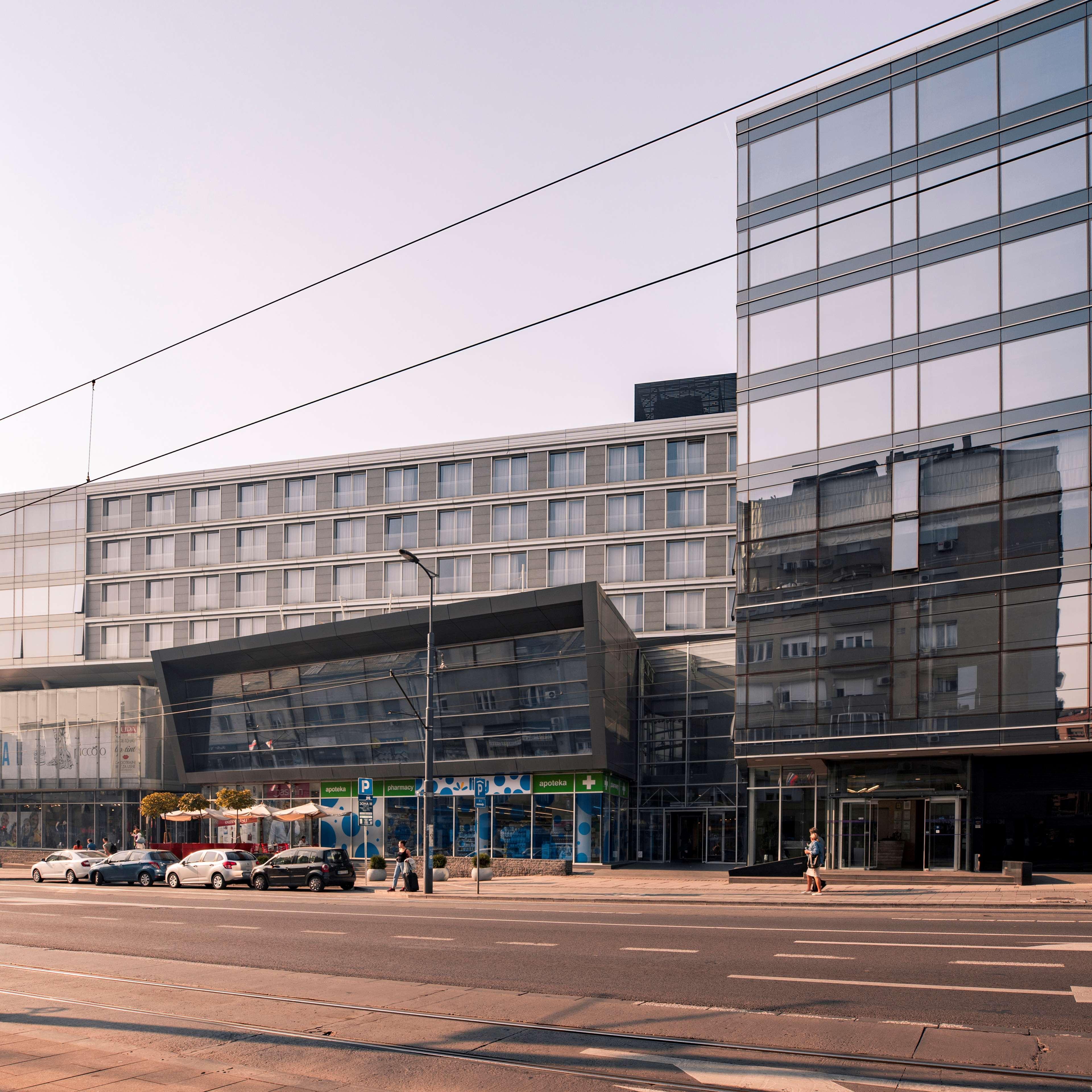 Golden Tulip Zira Belgrade Hotel Buitenkant foto
