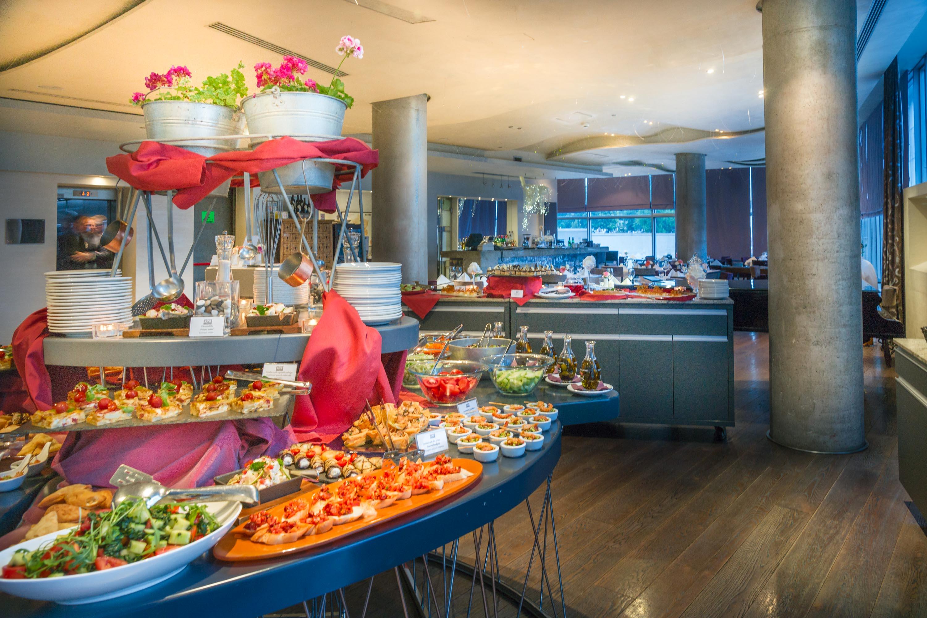 Golden Tulip Zira Belgrade Hotel Buitenkant foto