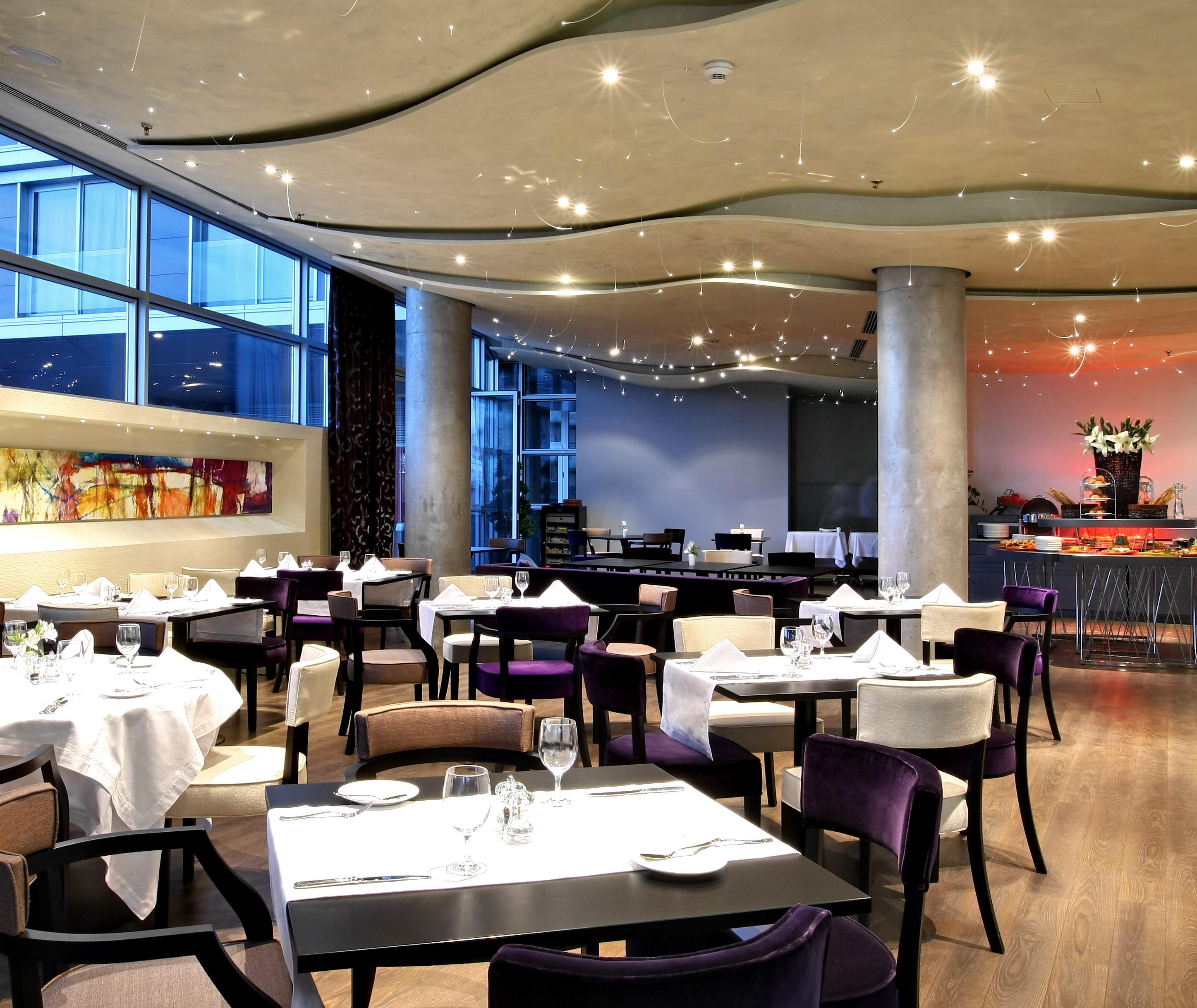 Golden Tulip Zira Belgrade Hotel Restaurant foto
