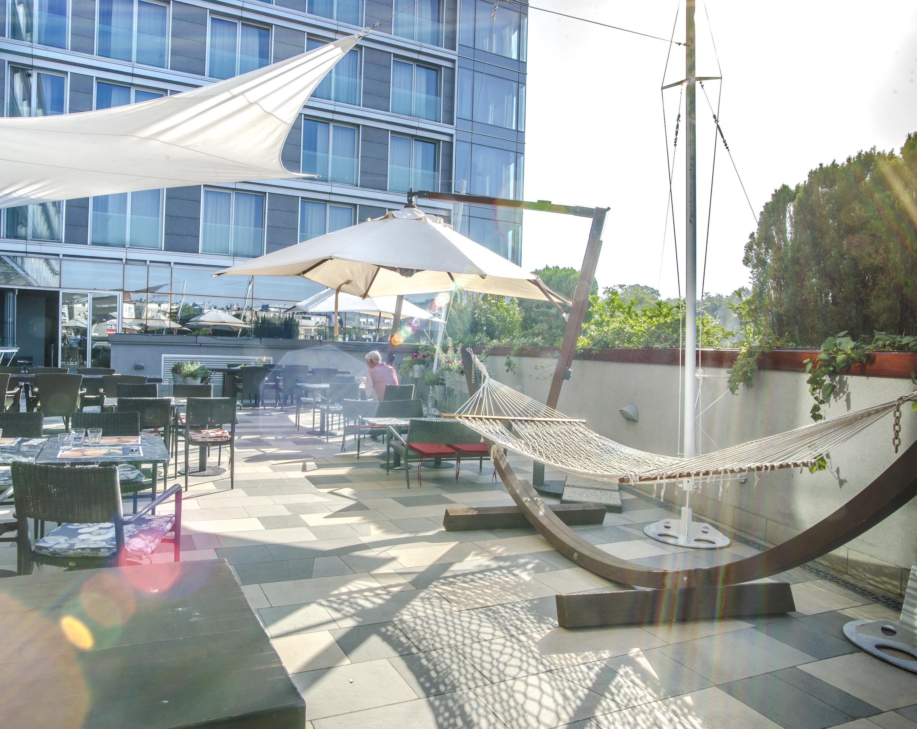 Golden Tulip Zira Belgrade Hotel Buitenkant foto