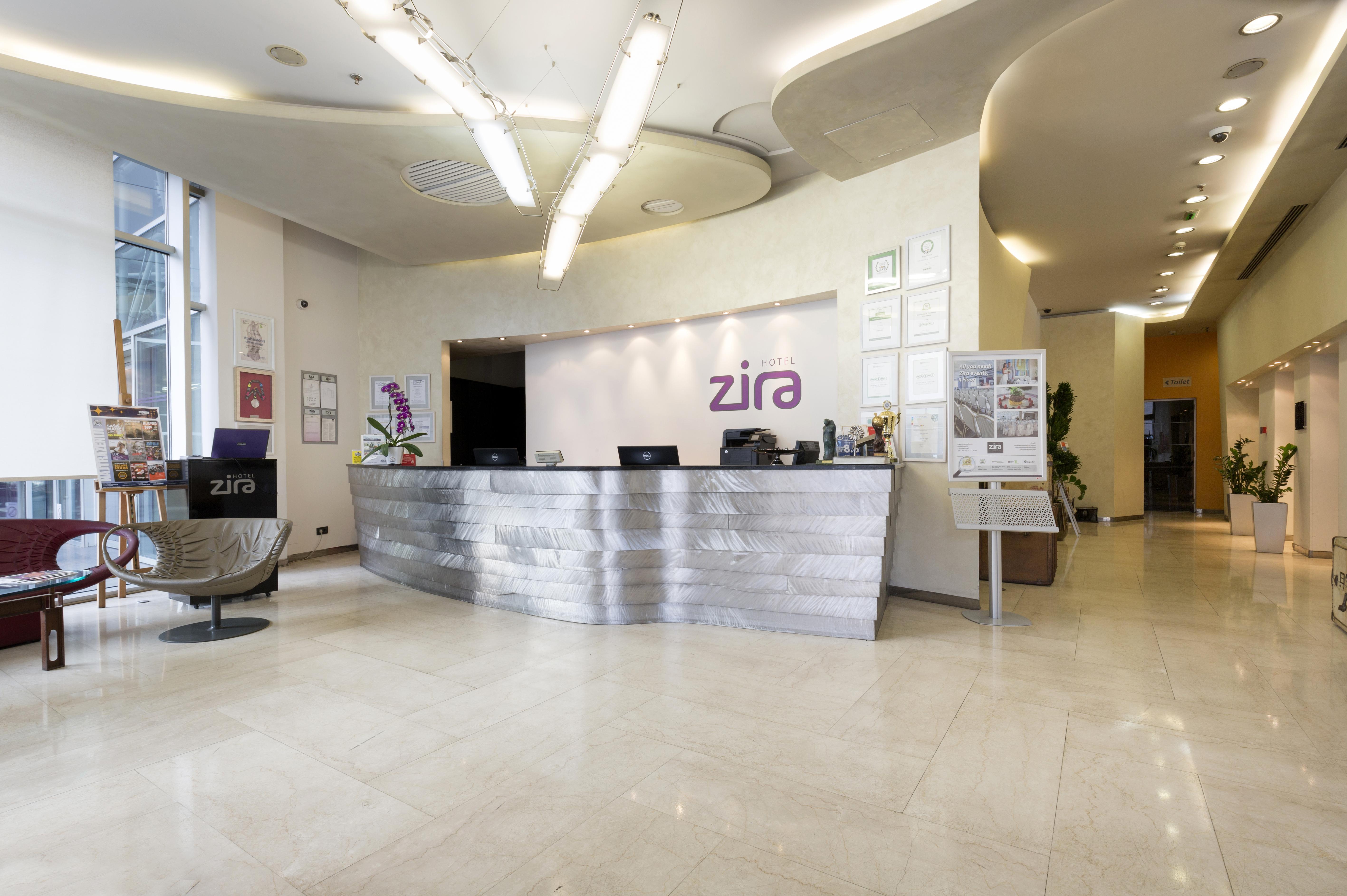 Golden Tulip Zira Belgrade Hotel Buitenkant foto